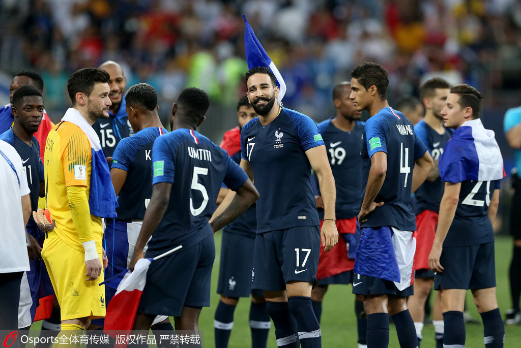 法国队鏖战日本队,奥恰洛夫统治全场 法国队鏖战日本队,奥恰洛夫统治全场