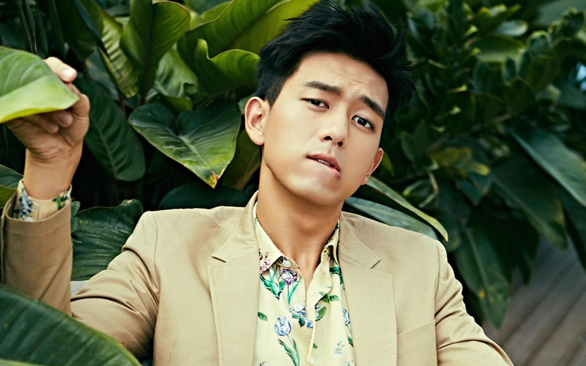 绿茵场上的篮下绝杀,当NBA总决赛的孤胆英雄,遇见英格兰的团队风暴