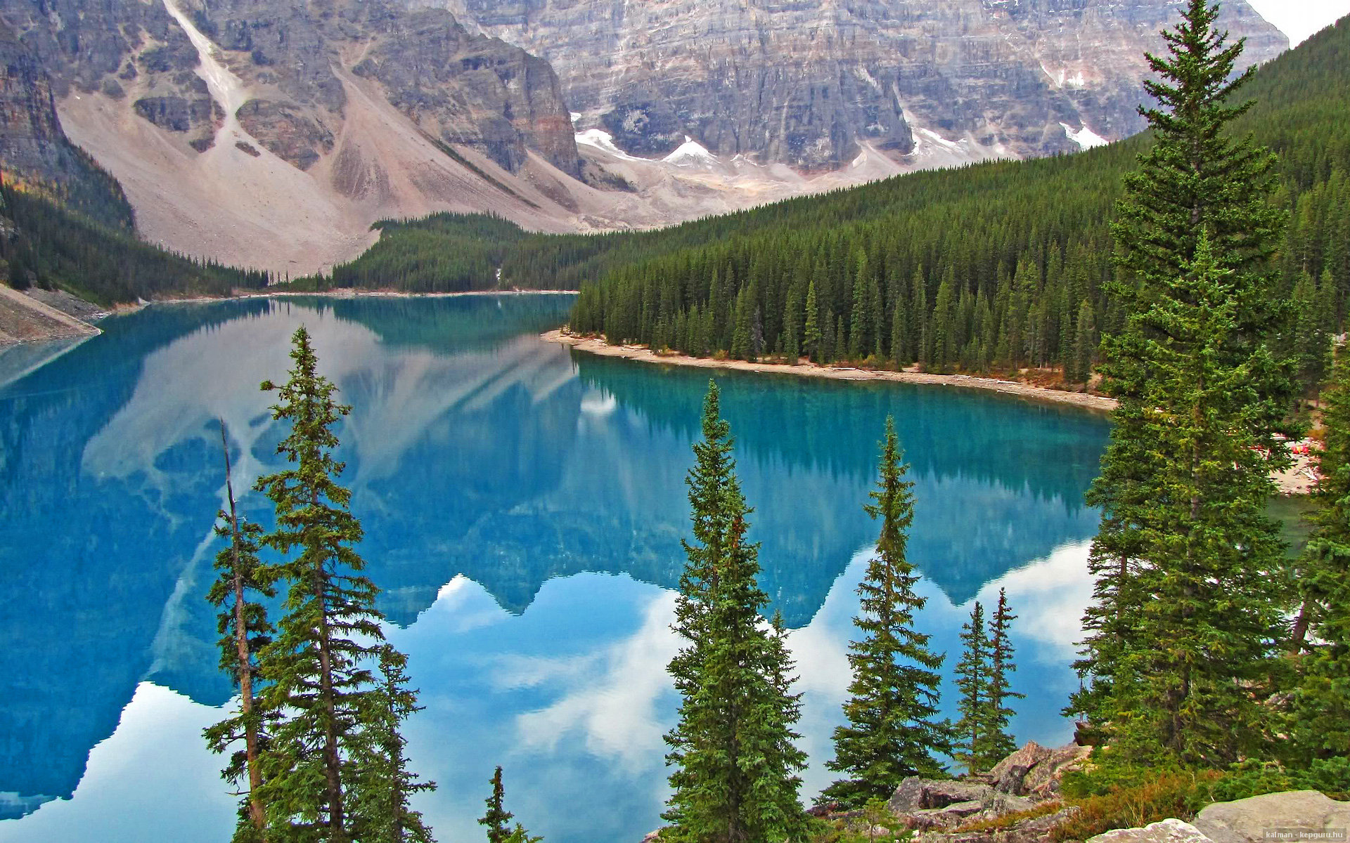 终极传承，从梅西手中接过权杖，加克波在2026的雨中完成了那场迟来的审判